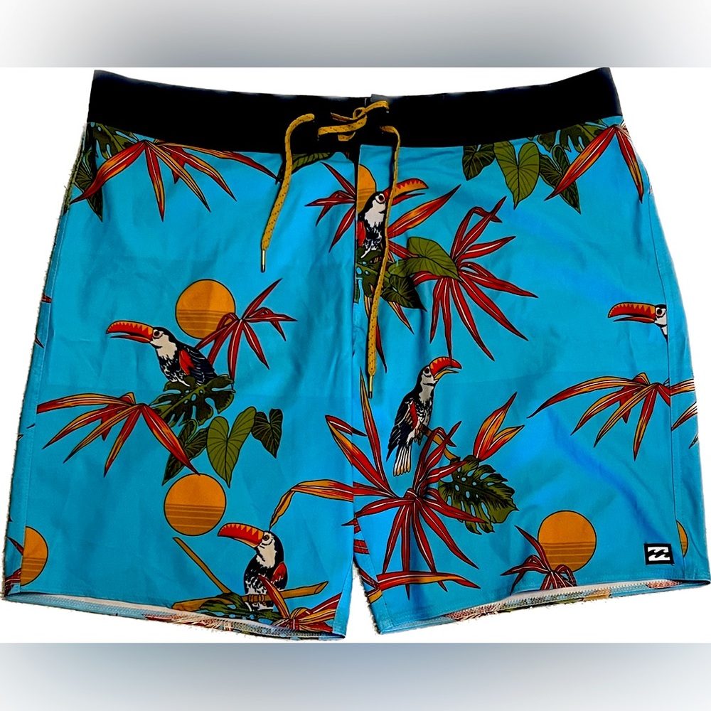 Billabong men’s size 36 Recycler board shorts